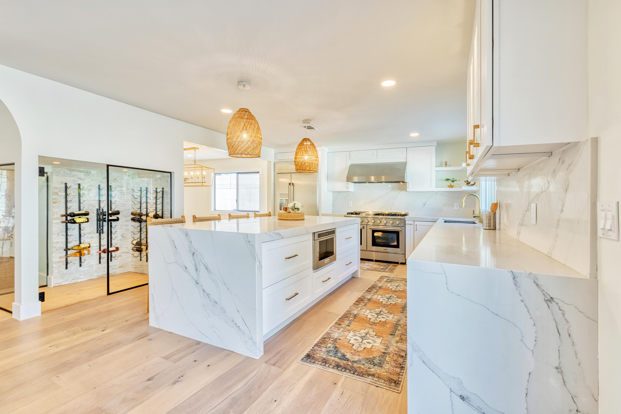 Thuy's Kitchen - 405 Cabinets & Stone