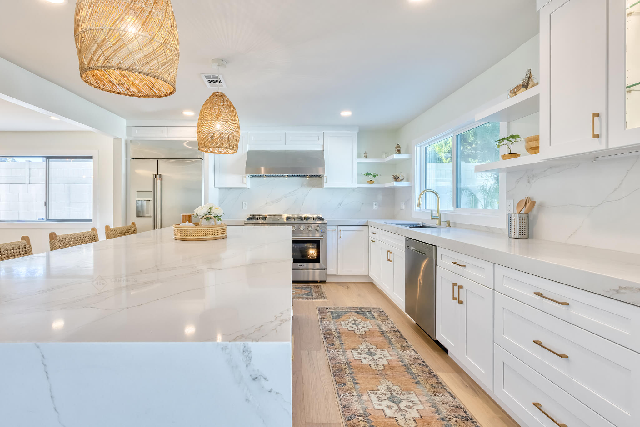 Thuy's Kitchen - 405 Cabinets & Stone