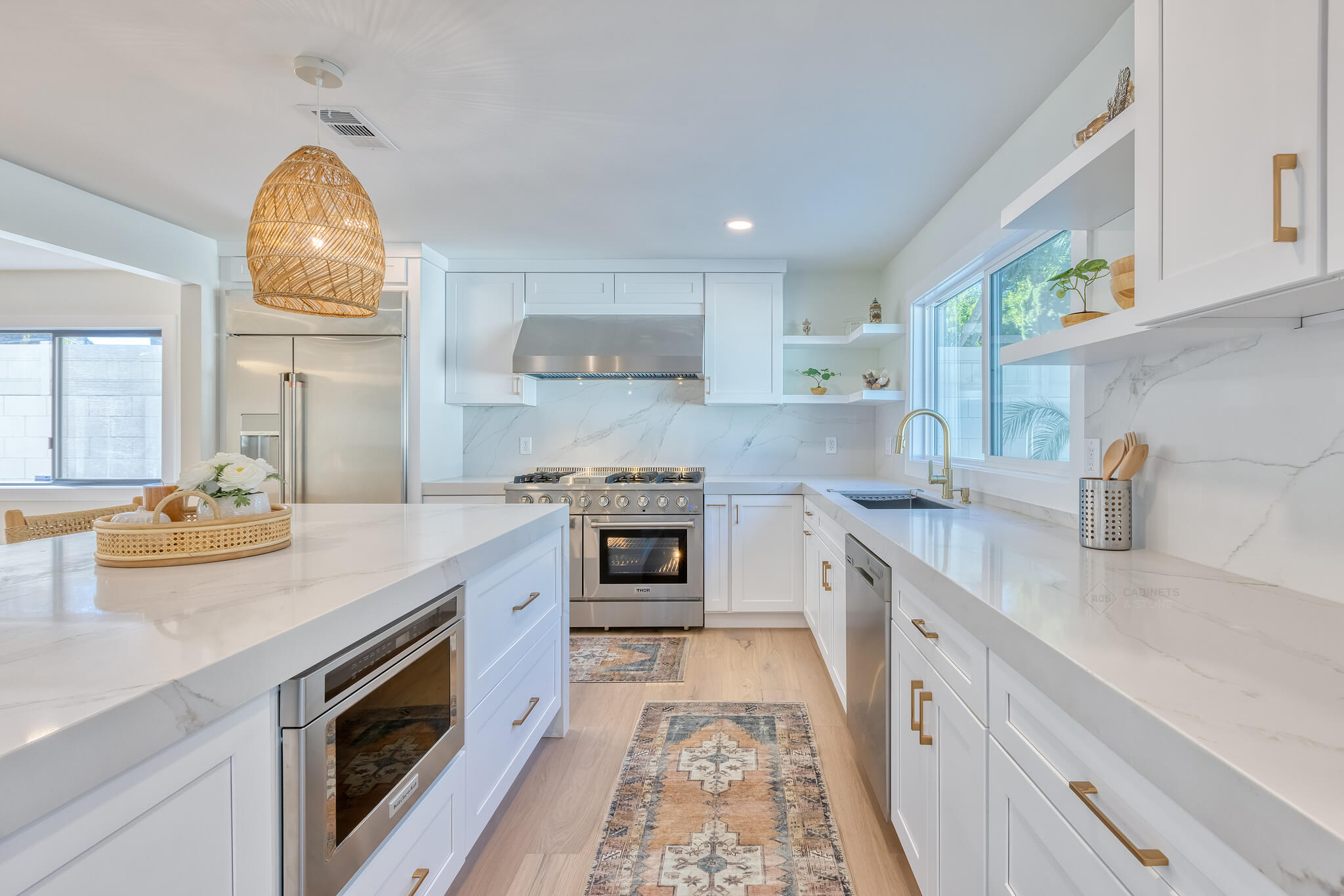 Thuy's Kitchen - 405 Cabinets & Stone