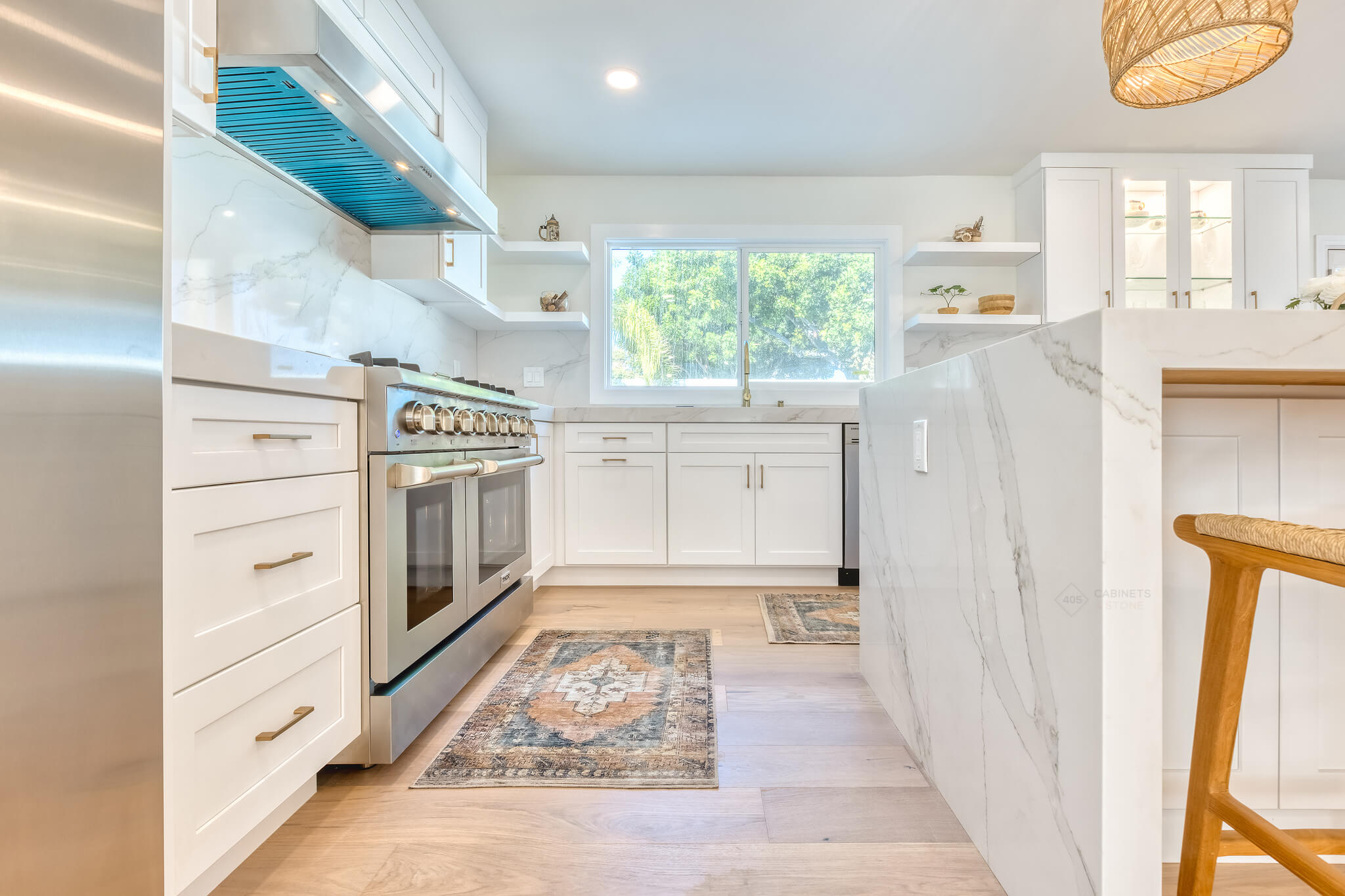 Thuy's Kitchen - 405 Cabinets & Stone
