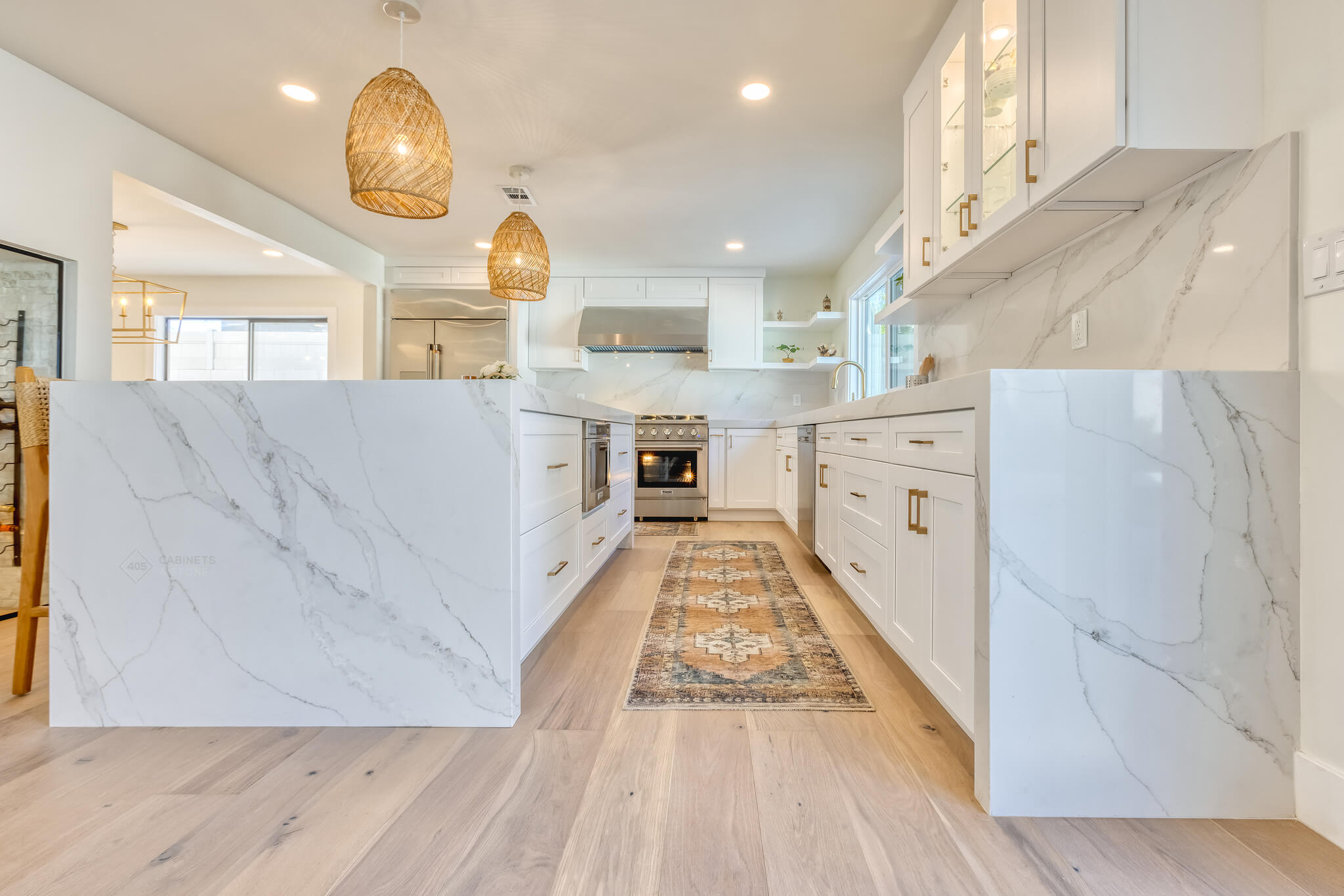 Thuy's Kitchen - 405 Cabinets & Stone