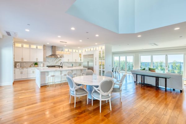 Savannah Sand Kitchens - 405 Cabinets & Stone